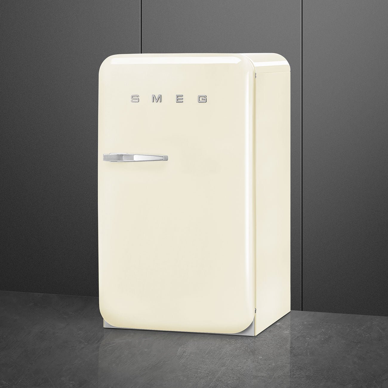 Frigider Smeg 50's Style FAB10RCR5 5